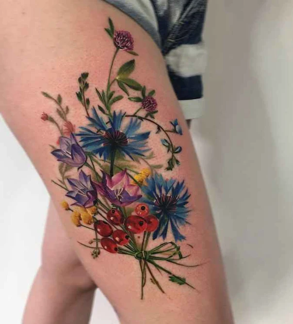 Ботаническая Flowers, Bouquet tattoo на Thigh