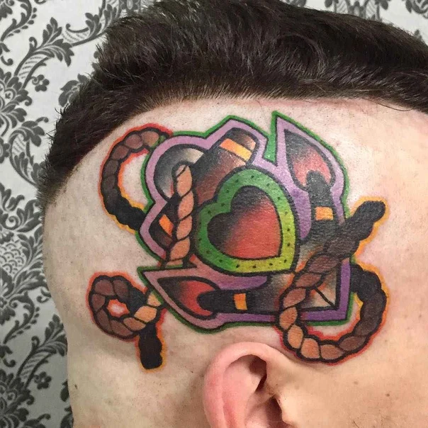 Нео-традиционная Anchor, Heart tattoo на Лицо
