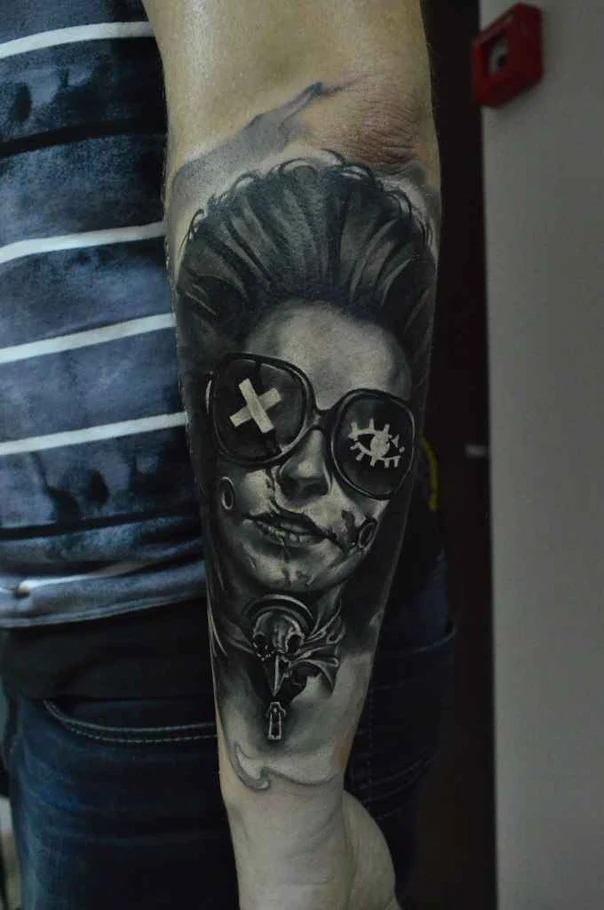Black & Grey Portrait, Skull tattoo on Forearm