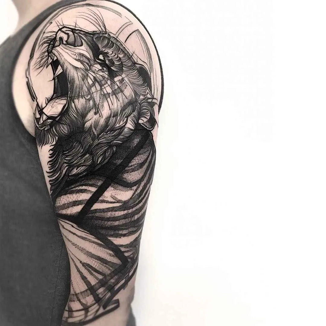 Tattoo artist Frank Carrilho authors Chaotic Blackwork tattoo | Portugal