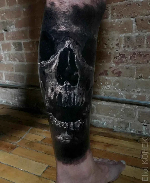 Blackwork Skull tattoo on Calf
