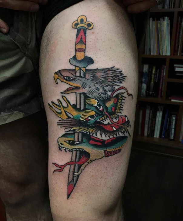 Традиционная Eagle, Dragon tattoo на Thigh