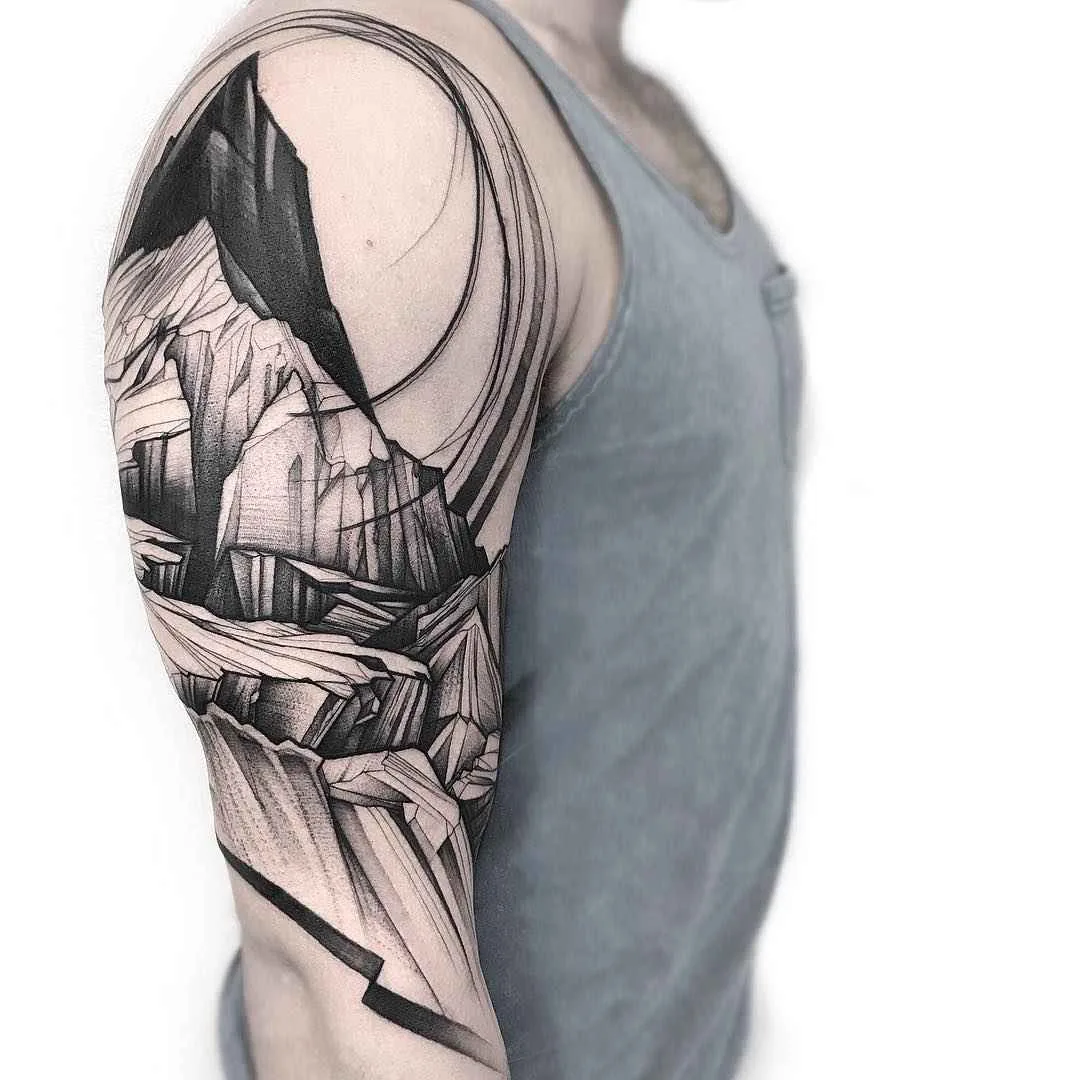 Tattoo artist Frank Carrilho authors Chaotic Blackwork tattoo | Portugal