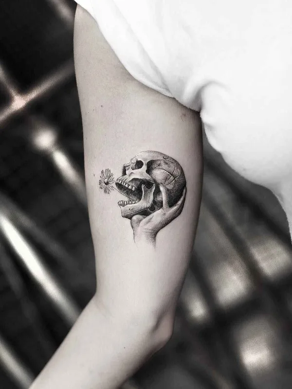 black and grey black and grey Tatuaggio su forearm #17166 | Tatuatore Alessandro Capozzi