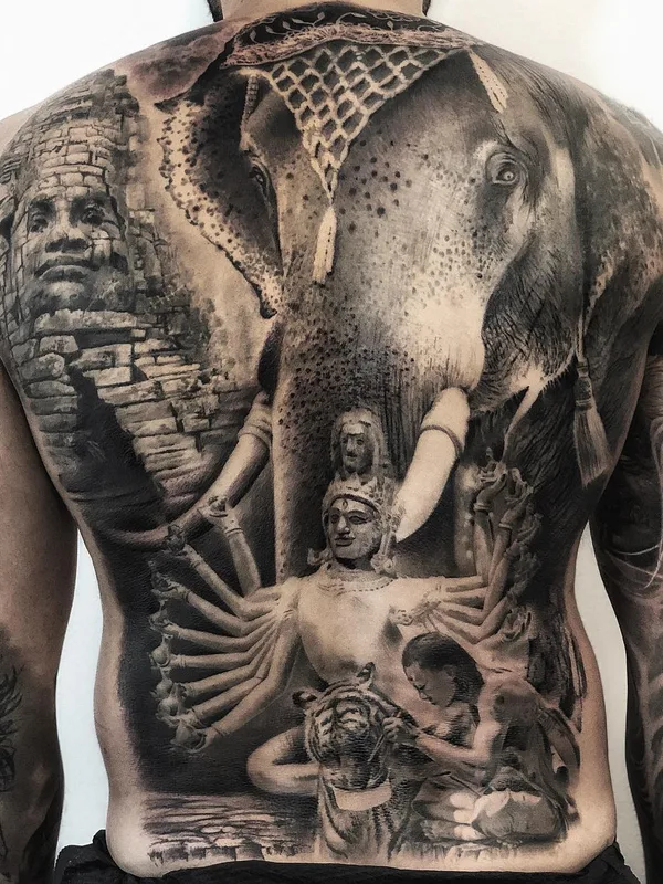black and grey realism 타투 부위 full back #27763 | 타투이스트 Ezequiel Samuraii