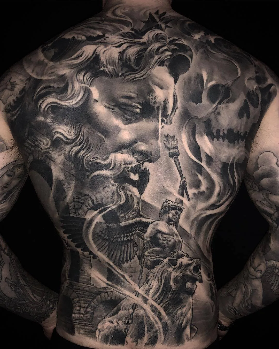 Artista del tatuaggio Ezequiel Samuraii, ritratto nero e grigio surreale horror tatuaggio realistico | Barcellona, Spagna