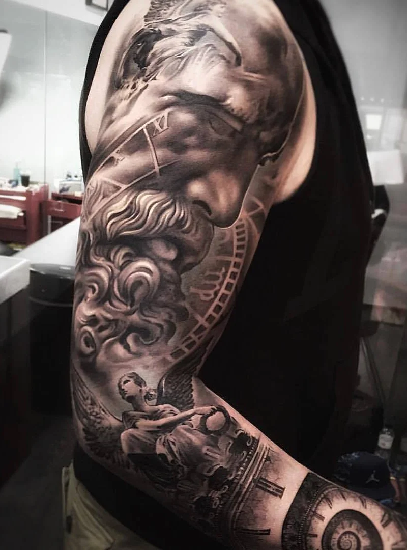 Tatuaggio realistico nero e grigio di Ezequiel Samuraii
