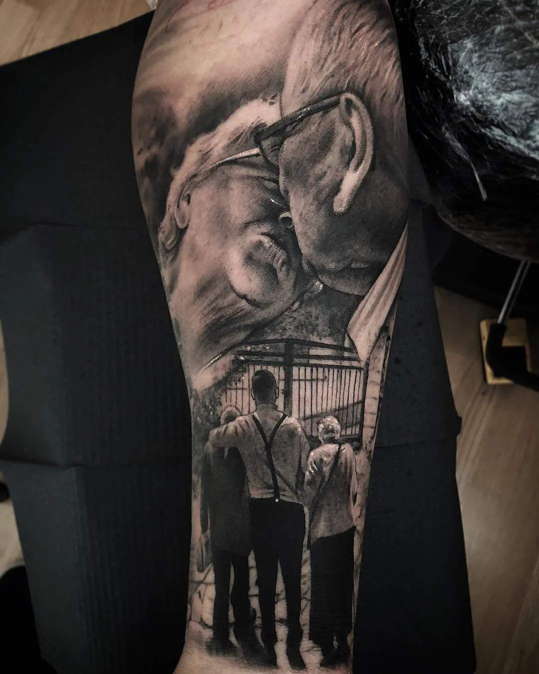 Artista del tatuaggio Ezequiel Samuraii, ritratto nero e grigio surreale horror tatuaggio realistico | Barcellona, Spagna