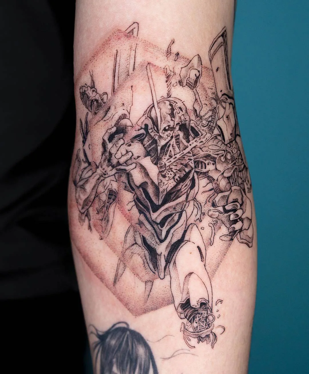 Artista tatuatore Oozy, bozzetto dell'autore di un tatuaggio surreale | Seoul, Corea