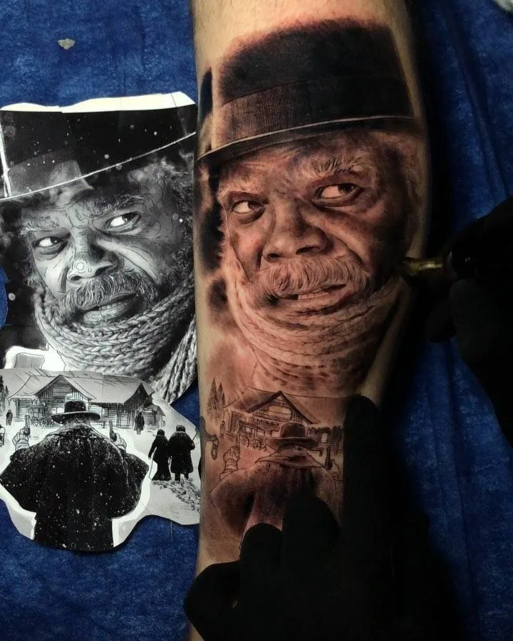 Tattoo artist Fred Thomas, black and grey portrait realistic tattoo | Spain