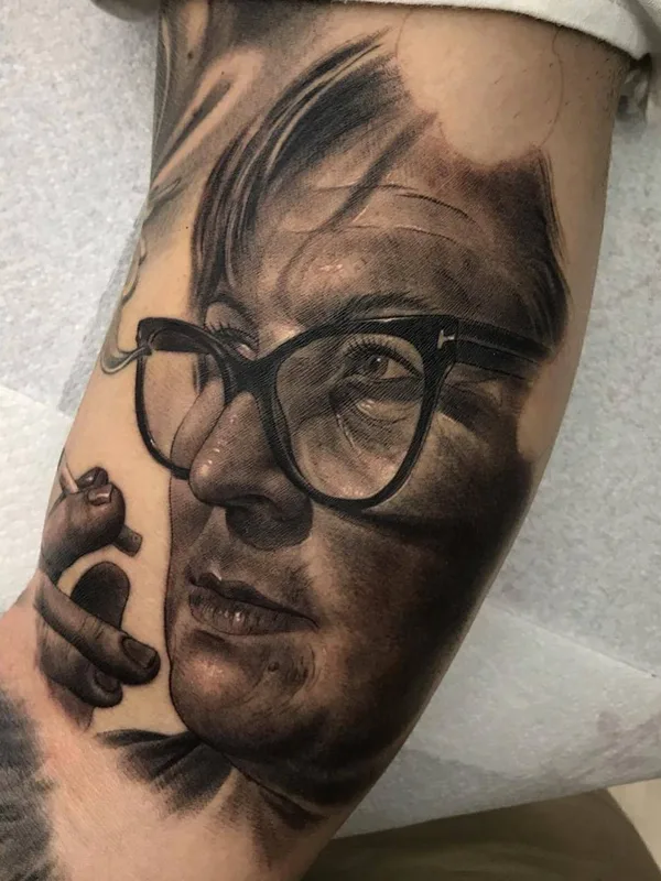 black and grey realism Tatuaggio su forearm #27940 | Tatuatore Fred Thomas