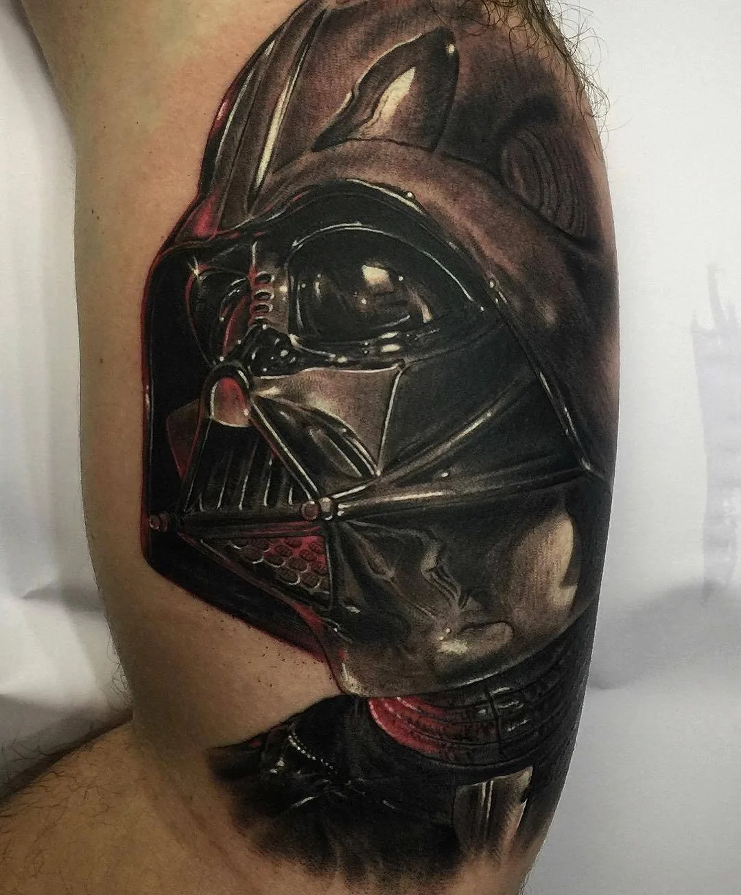 Tattoo artist Fred Thomas, black and grey portrait realistic tattoo | Spain