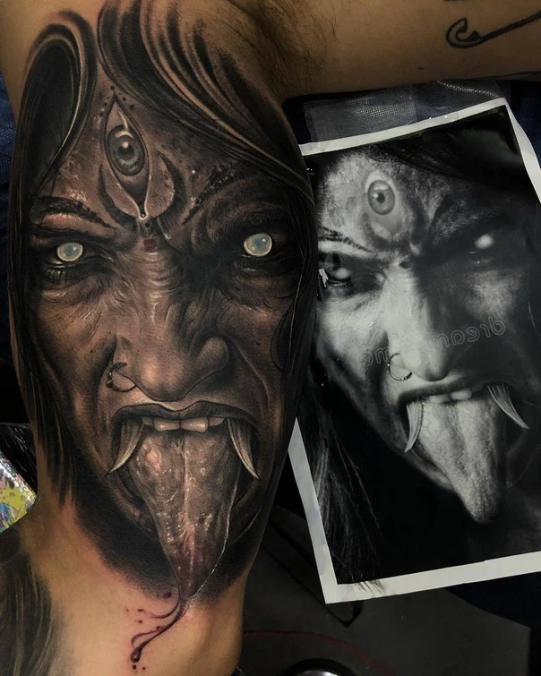 Realism Demon, Face tattoo on Throat