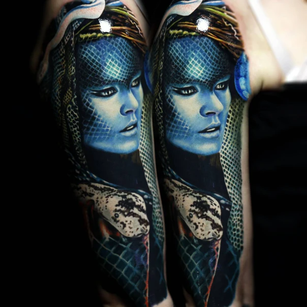 Реализм Snake, Face tattoo на Полный рукав