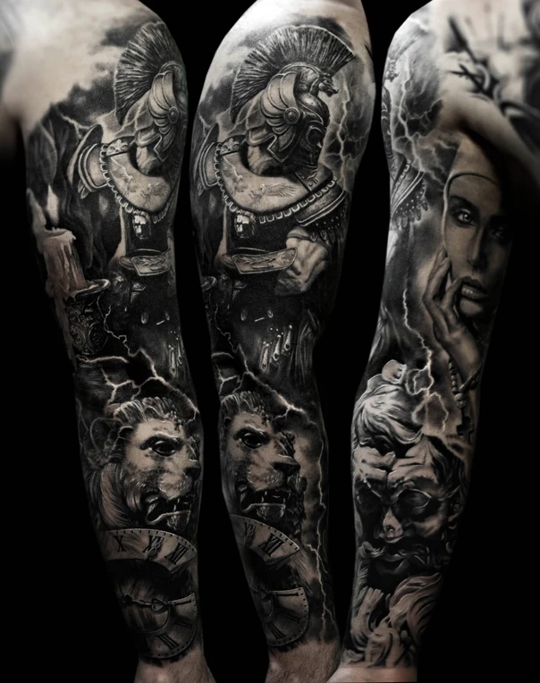 Чёрно-серая Lion, Roman tattoo на Полный рукав