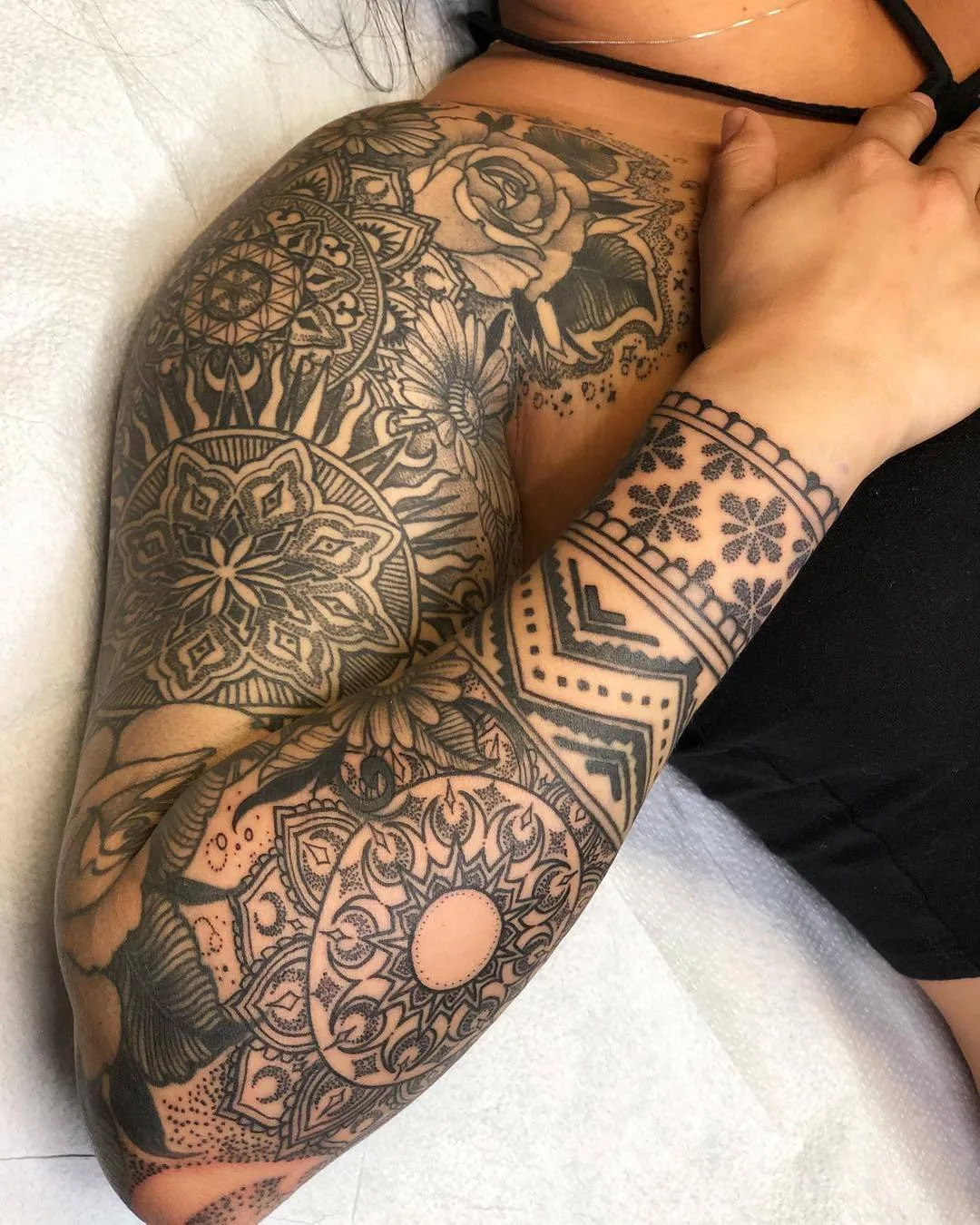Tattoo artist Joseph Haefs, black authors linework tattoo | Las Vegas, USA