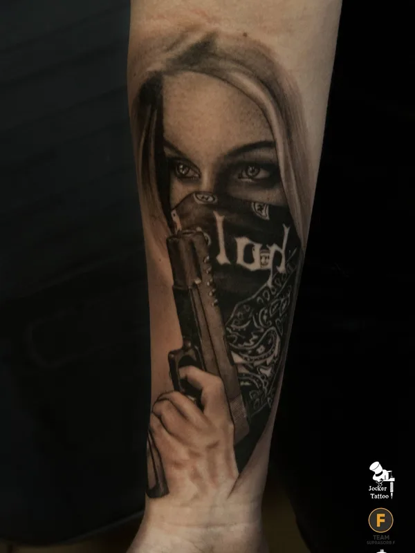 female black and grey realism Tatuagem em forearm #28571 | Tatuador Evgen Jocker