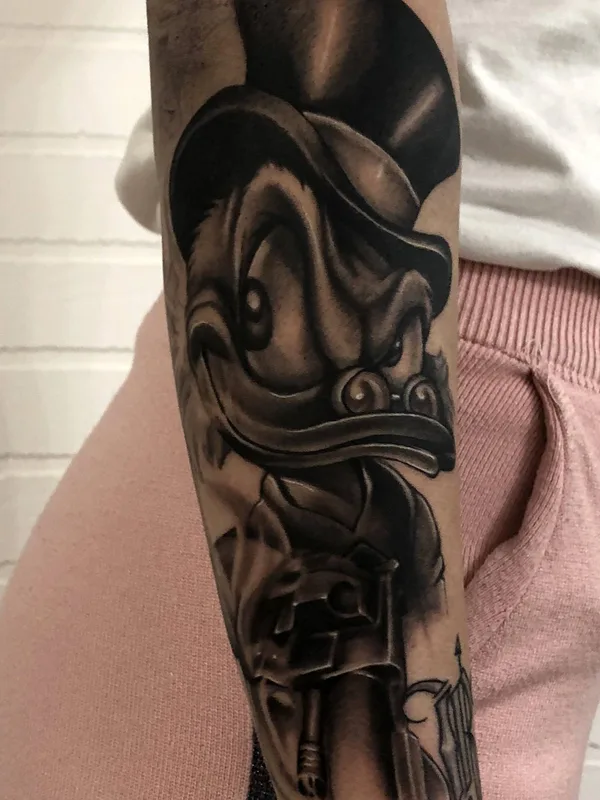 black and grey black and grey Tatuagem em forearm #28572 | Tatuador Evgen Jocker