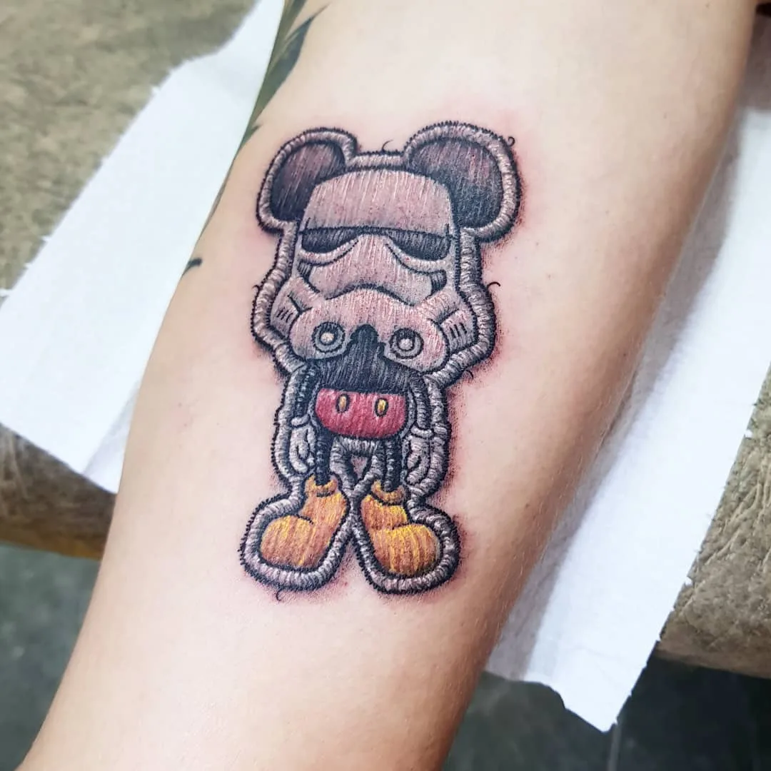 Artista de tatuagem Duda Lozano, estilo de tatuagem colorida nova escola | Brasil