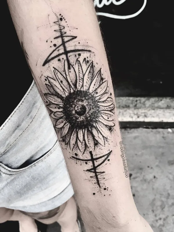 black and grey blackwork татуировка на forearm #28692 | Тату мастер Rodrigo Assi