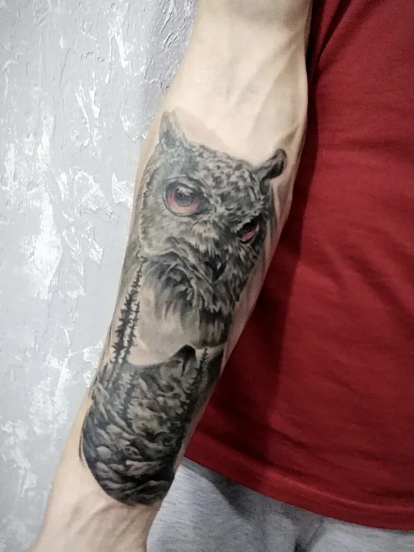 black and grey realism tatouage sur forearm #34869 | Artiste tatoueur Евгений Шанцев