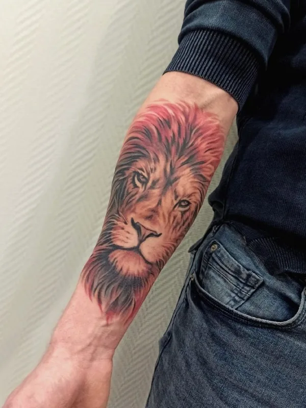 color realism tatouage sur forearm #34872 | Artiste tatoueur Евгений Шанцев