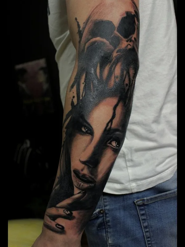 black and grey realism Tatuaggio su forearm #35124 | Tatuatore Nikita Kotlyuba
