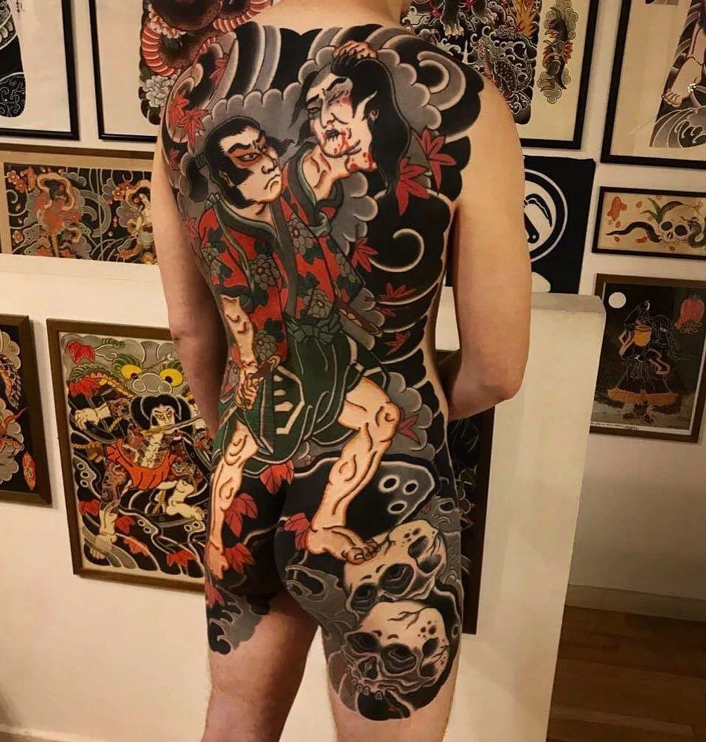 Artista del tatuaggio Ian Det, tatuaggio tradizionale giapponese a colori, tatuaggio orientale | Roma, Italia