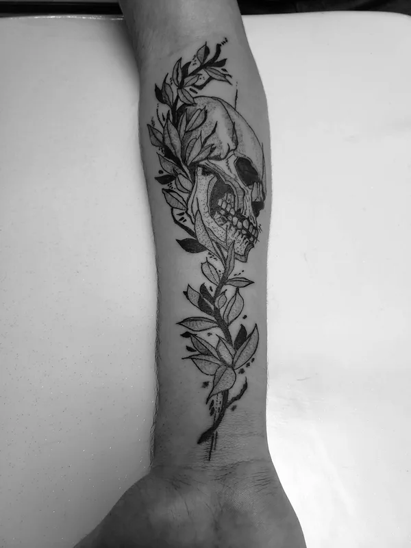 black and grey blackwork tattoo on forearm #38594 | Tattoo Artist Paulo R