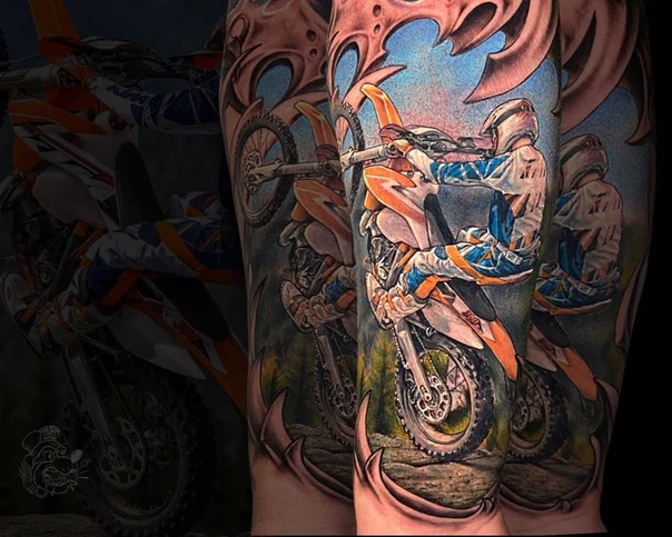 Реализм Motorcycle, Rider tattoo на Предплечье
