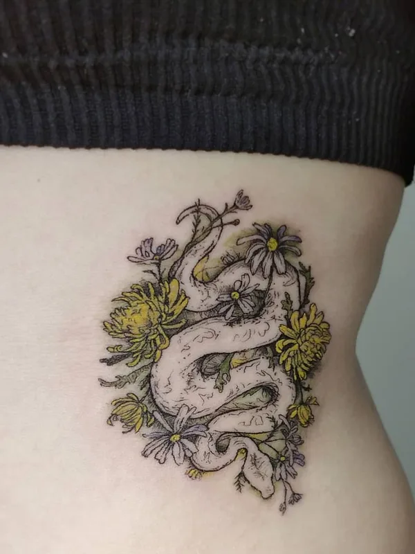 female color illustrative tattoo auf side #49718 | Tätowierer GrianDhearg Tattoo