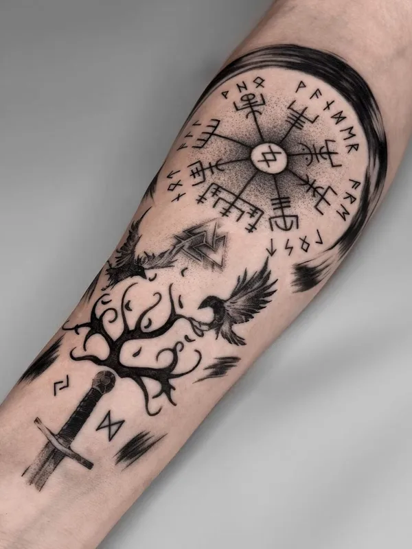 black and grey blackwork татуировка на forearm #49781 | Тату мастер Илья Поволоцкий