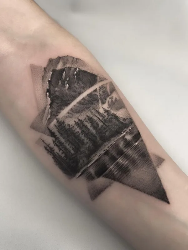 black and grey black and grey tatouage sur forearm #49789 | Artiste tatoueur Лизавета Черникова