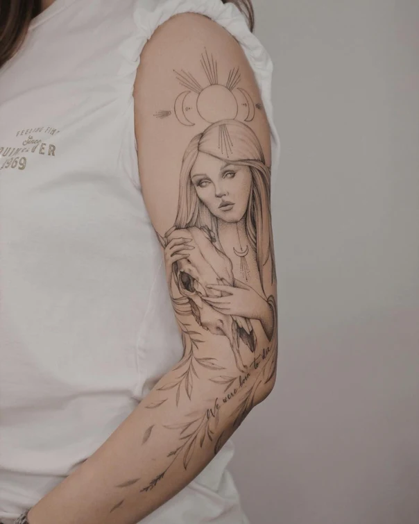 Скетч / Набросочная Woman, Skull tattoo на Предплечье