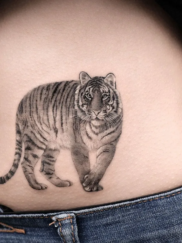 black and grey realism 타투 부위 stomach #49906 | 타투이스트  Ria Kim