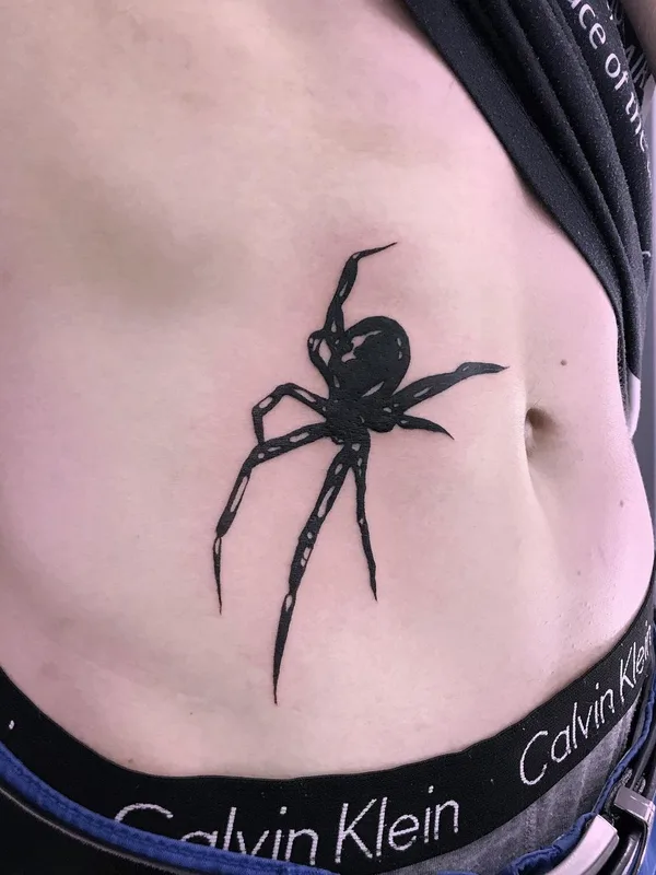 black blackwork tattoo auf stomach #49928 | Tätowierer Татьяна Карпенко