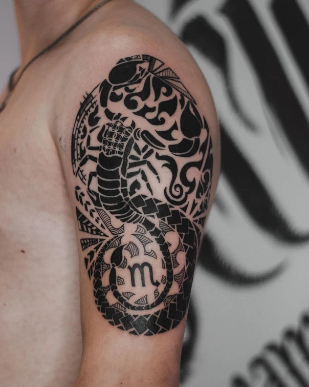 Трайбл / Племенная Scorpion, Zodiac tattoo на Плечо