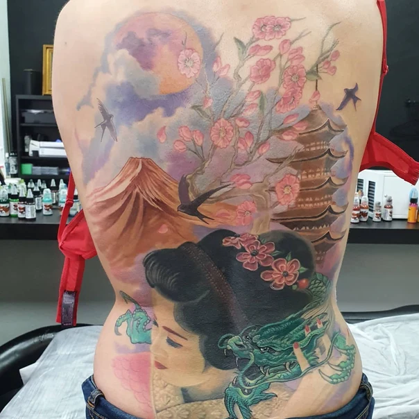 Японская Geisha, Dragon tattoo на Спина (полная)