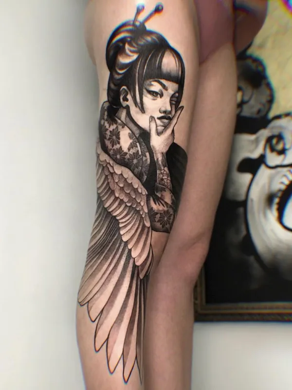 female black and grey black and grey Tatuagem em thigh #50136 | Tatuador Анастасия Паутова