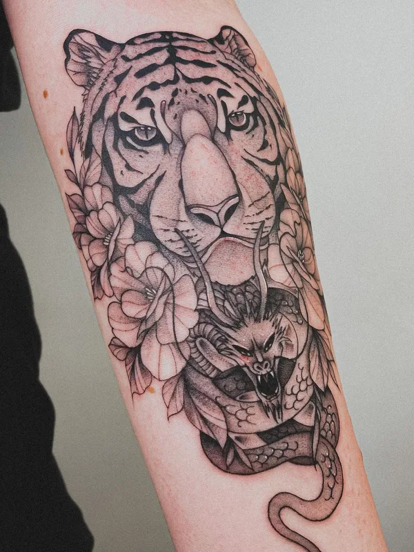 black and grey black and grey татуировка на forearm #50221 | Тату мастер Игорь