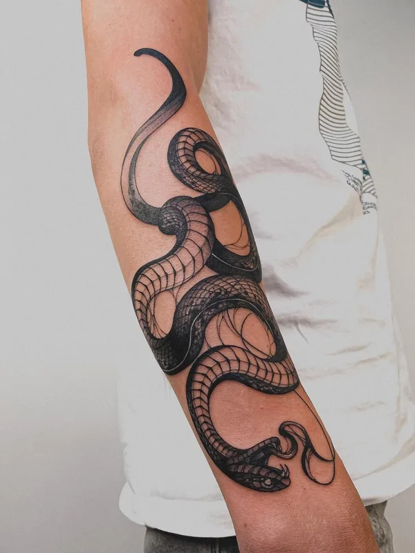 black blackwork татуировка на forearm #50224 | Тату мастер Игорь