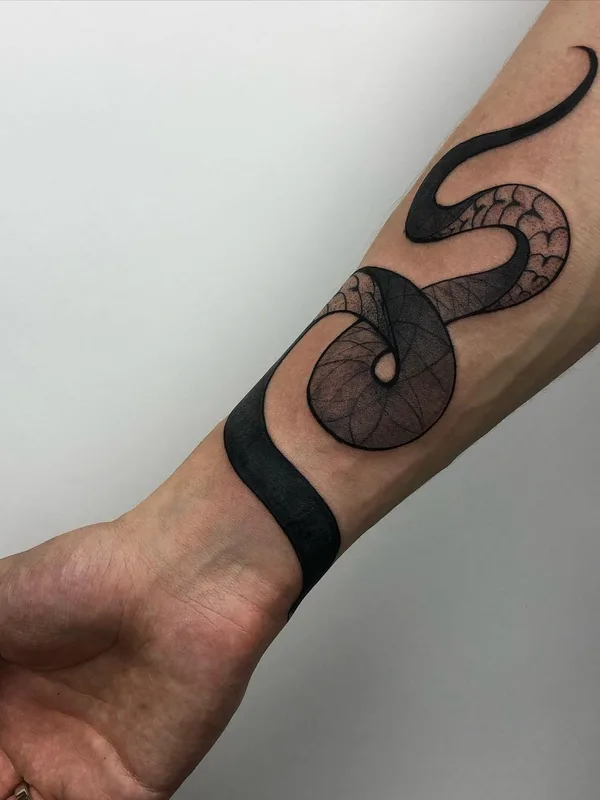 black blackwork татуировка на forearm #50253 | Тату мастер Юля Белова