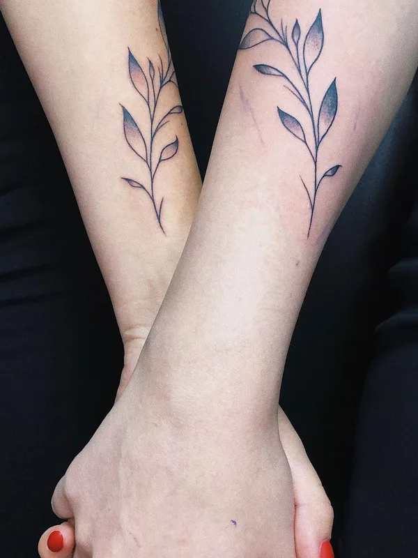female color fineline татуировка на forearm #50255 | Тату мастер Юля Белова