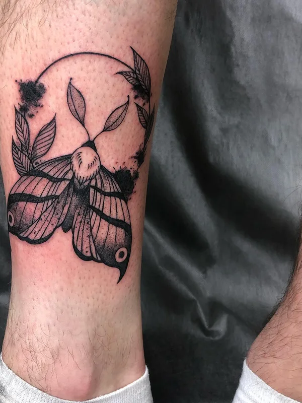 black and grey blackwork татуировка на ankle #50249 | Тату мастер Юля Белова