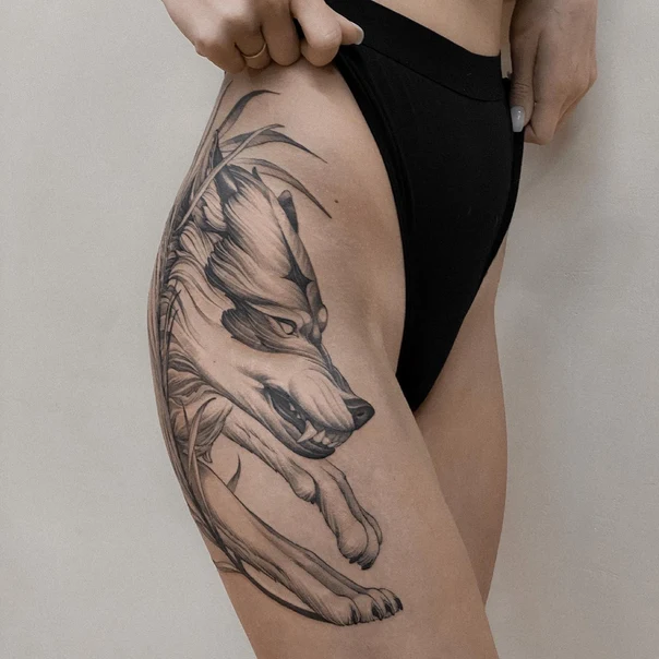 Скетч / Набросочная Wolf tattoo на Thigh