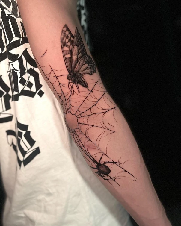 Блэкворк Butterfly, Spider tattoo на Предплечье