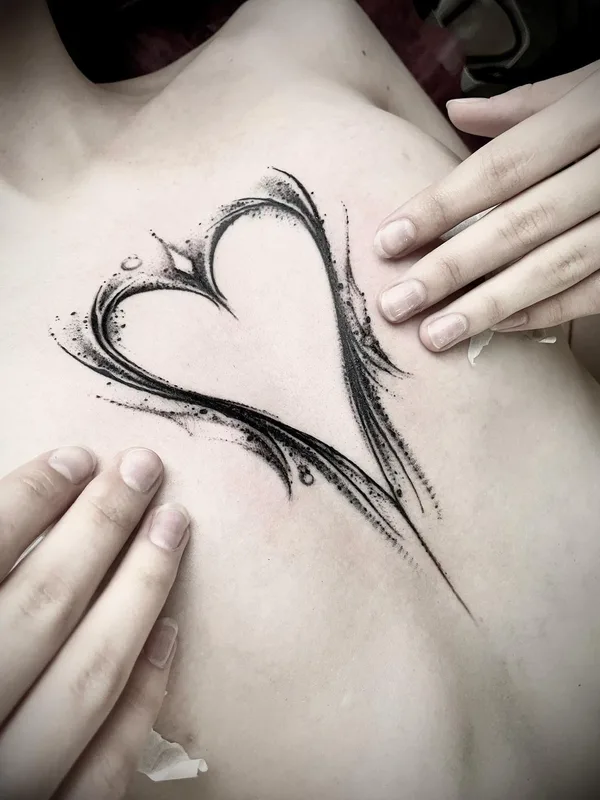 black abstract tatouage sur chest #50474 | Artiste tatoueur Иджи Тредгуд