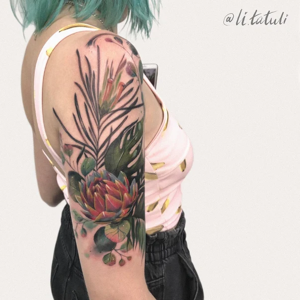 Ботаническая Flower, Leaves tattoo на Плечо