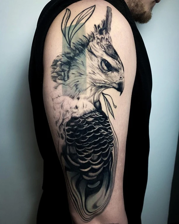 Чёрно-серая Bird, Eagle tattoo на Плечо