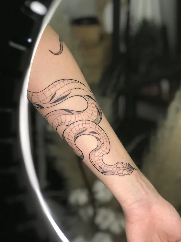 black and grey linework tatuaje en forearm #50661 | Tatuador Алина Чеботарева